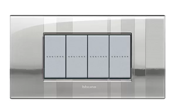 Placa Air 4 Modulos. Color Stripes Modelo Living Liight Bticino Cod Ref Lnc4804sp