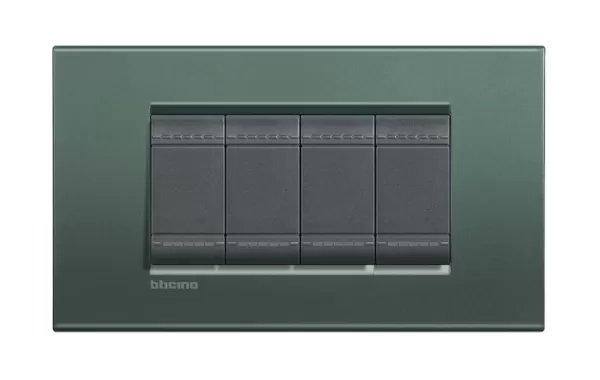 Placa Rectangular 4 Modelo . Terminacion Park Bticino Ref Lna4804pk