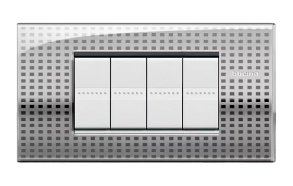 Placa Air 4 Modulos. Color Net Modelo Bticino Cod Ref Lnc4804ne