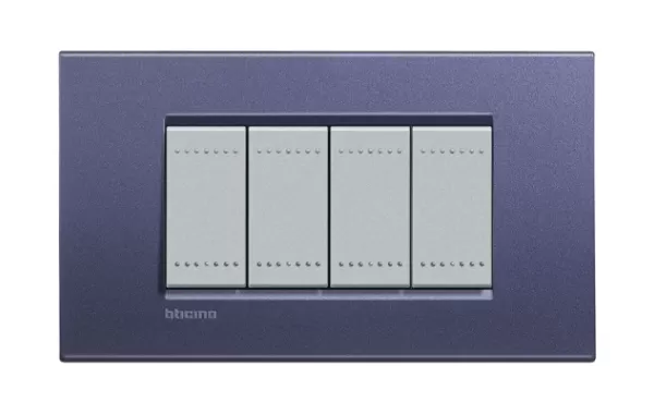 Placa Rectangular 4 Modelo. Terminacion Club Bticino Ref Lna4804cb