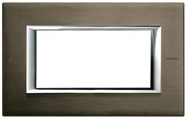 Placa 4 Modulos Color Bronce Modelo Axolute Bticino Ref Ha4804br