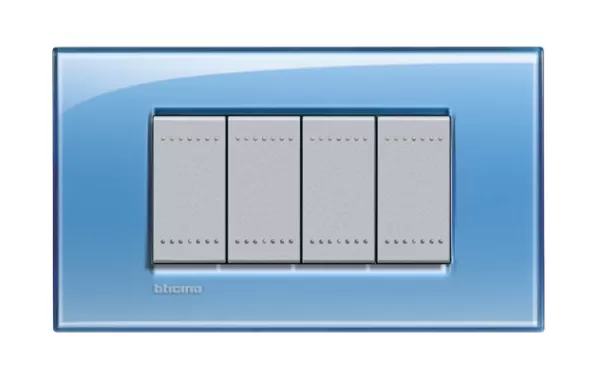 Placa Rectangular 4 Modelo Living Light. Terminacion Azul Bticino Ref Lna4804ad