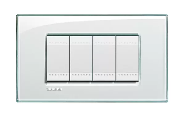 Placa Rectangular 4 Modelo Living Light. Terminacion Aguamarina Bticino Ref Lna4804ka