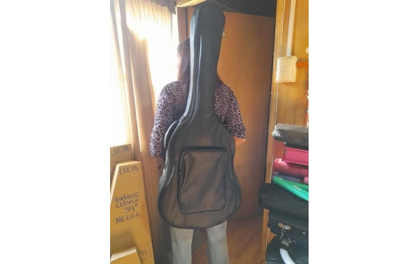 Estuche Para Guitarra Cuerina, 39 Pulgadas Todoaudio