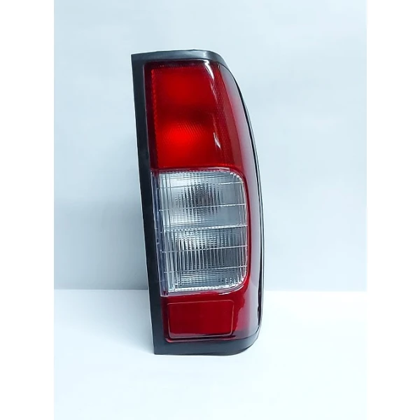 Farol Trasero Derecho Nissan Terrano 98/06 Optilight