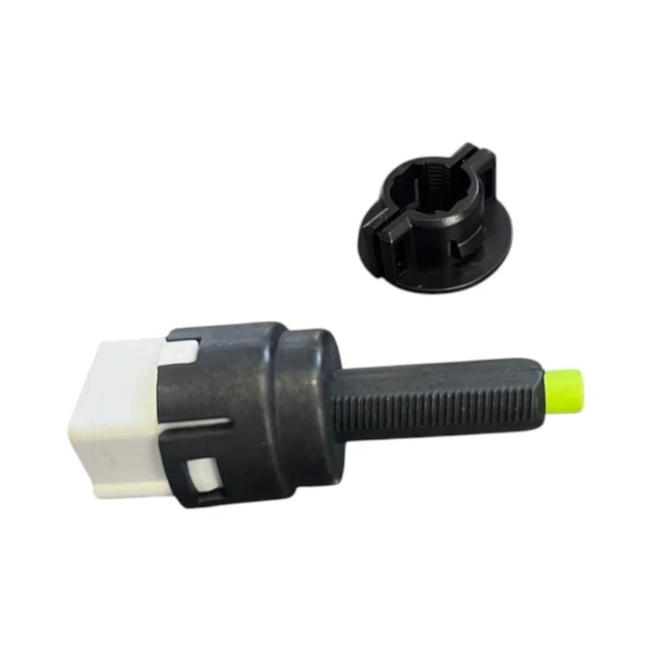 Switch De Freno Para Chevrolet D Max 2005 2008 2.4